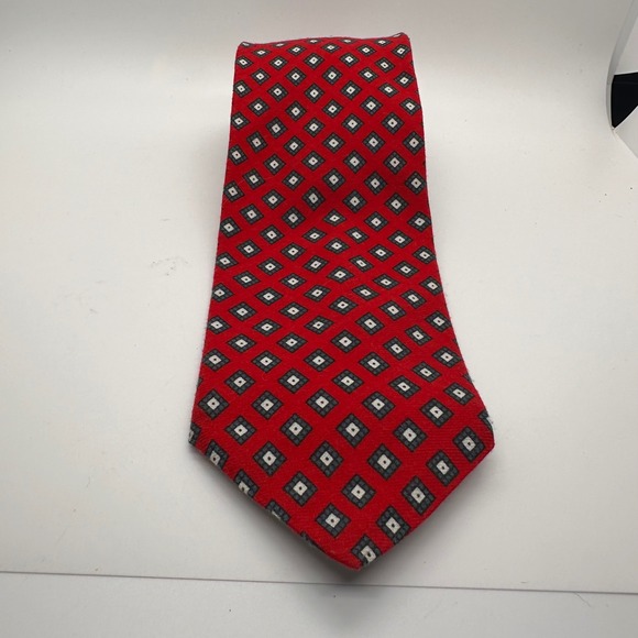 Briar Red Diamond Pattern Tie Menswear Classic Business Formal Career  England‎ - Picture 1 of 11